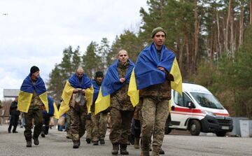 Додому повернулися 197 українських захисників