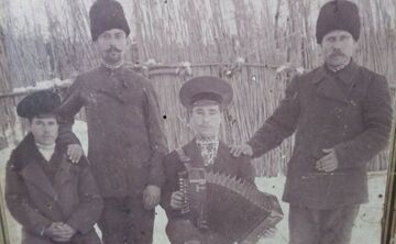 «Без минулого немає майбутнього»: Остап’євська СБФ презентувала серію ретро світлин