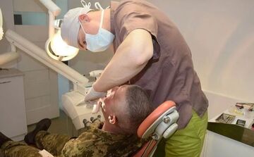 Де на Полтавщині захисники та захисниці можуть отримати безкоштовні стоматологічні послуги?