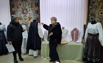Всеукраїнський центр вишивки та килимарства регулярно проводить екскурсії