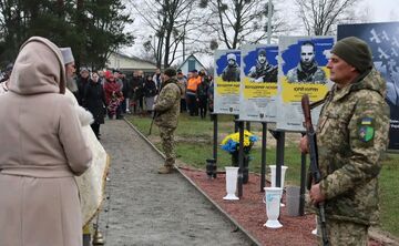 У Новій Михайлівці відкрили Алею на честь загиблих воїнів-односельців