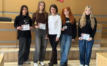 Юні орієнтувальниці та туристки отримали спортивні розряди