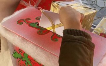 У Полтавському театрі ляльок з’явилася скринька для дитячих новорічних побажань