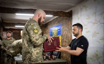 Офіцер з Полтавщини увійшов в історію, як перший триразовий кавалер «Хреста бойових заслуг»