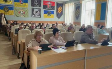 У Решетилівці провели сесію: підтримали військових та створили раду ветеранів