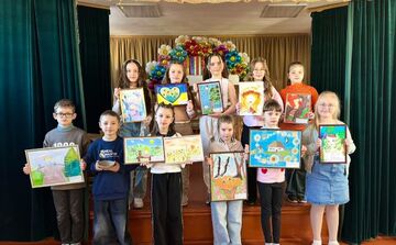 «Знай і люби свій край»: решетилівські школярі готуються до обласної мистецької виставки