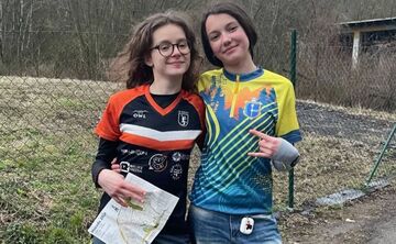 Катерина Мосієнко та Вероніка Стодух взяли участь у центрально-європейському кубку з юнацького орієнтування