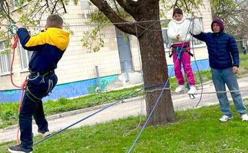 Решетилівські школярі вдосконалили навички зі спортивного туризму та орієнтування