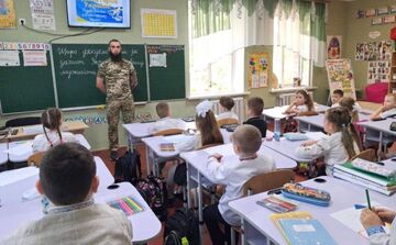 Решетилівські школярі зустрілися із військовим