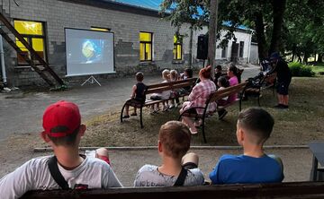 У Колотіях відкрили сезон кінопоказів просто неба