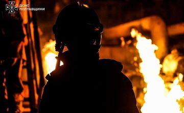 У Котелевській громаді ворожий БпЛА поцілив у АЗС