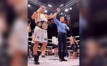 Полтавець Олександр Хижняк здобув перший титул у професійному боксі