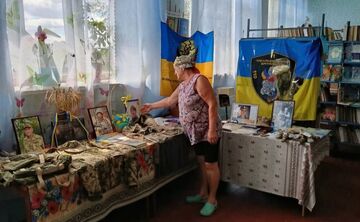 «Обпалені серпневим сонцем»: у Малобакайській СБФ діє виставка-вшанування пам’яті захисників України
