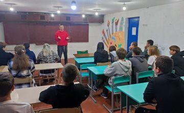 Малобакайські школярі зустрілися з офіцером рекрутингу