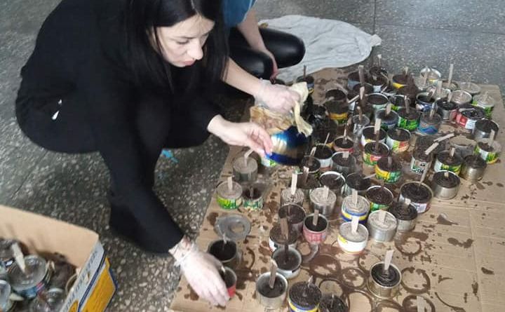 Понад 300 окопних свічок виготовили у Покровському навчальному закладі