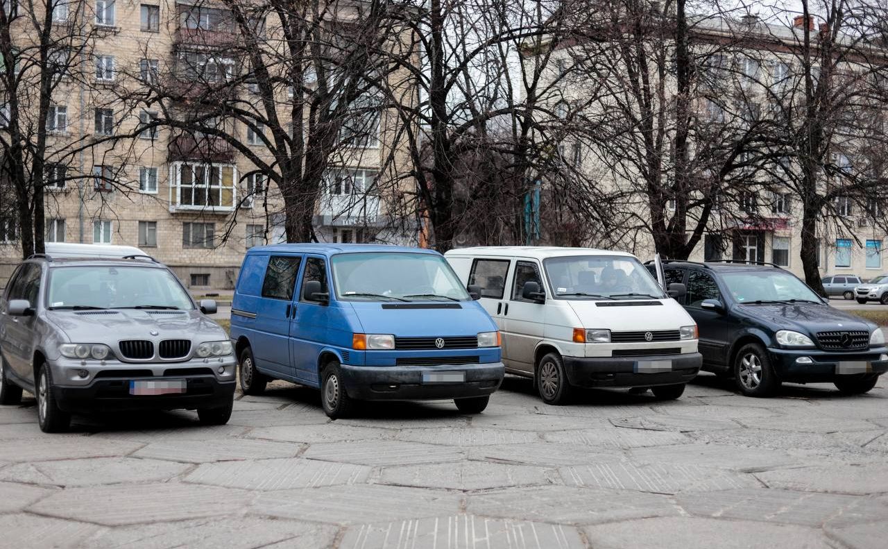 Полтавщина передала чергову партію автівок на фронт