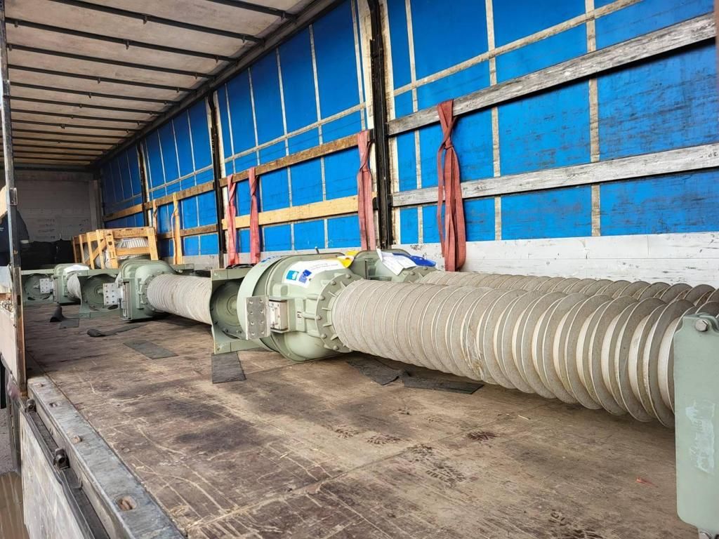 Нідерланди направили в Україну близько 300 тонн електрообладнання для ...