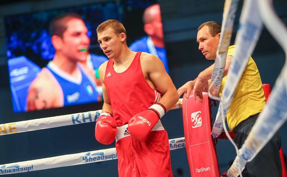 Олександр Хижняк вийшов у півфінал турніру з боксу в Угорщині