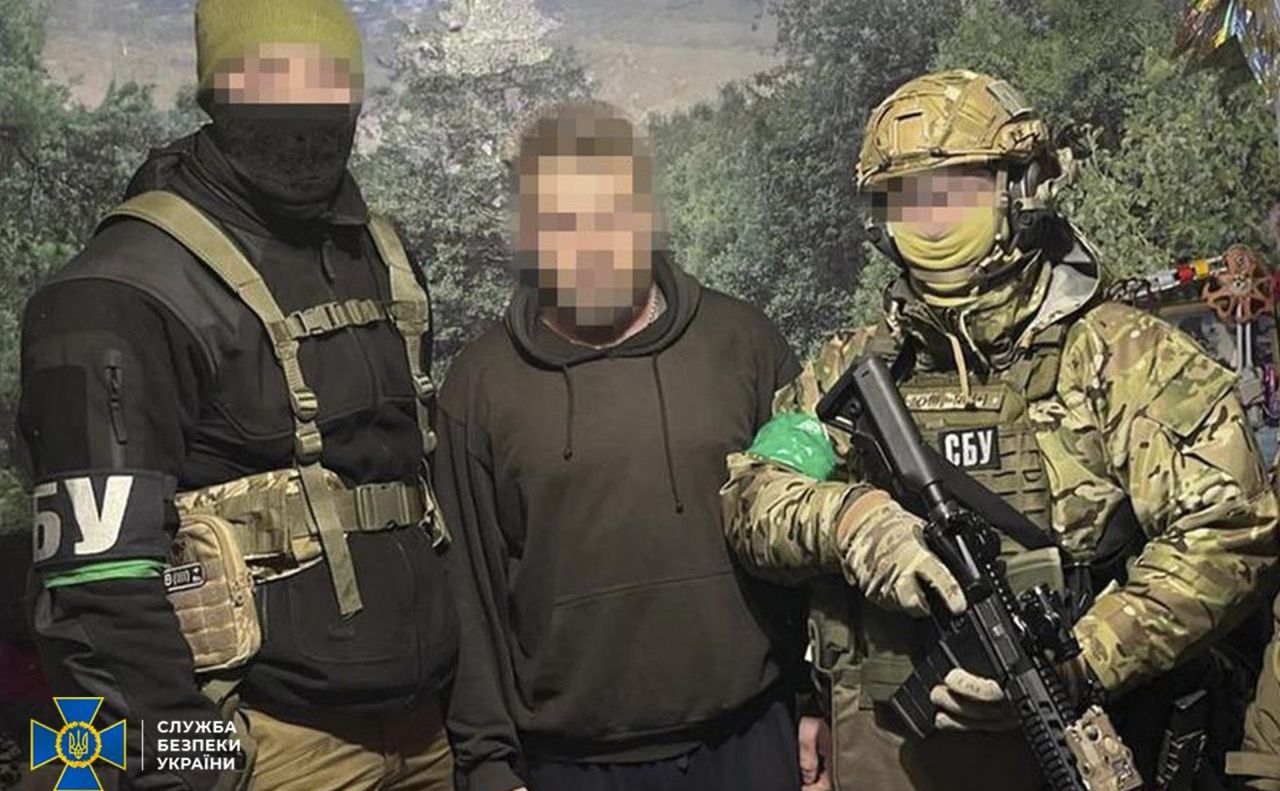 СБУ затримала ще двох колаборантів, які допомагали рашистам на Харківщині та Донеччині