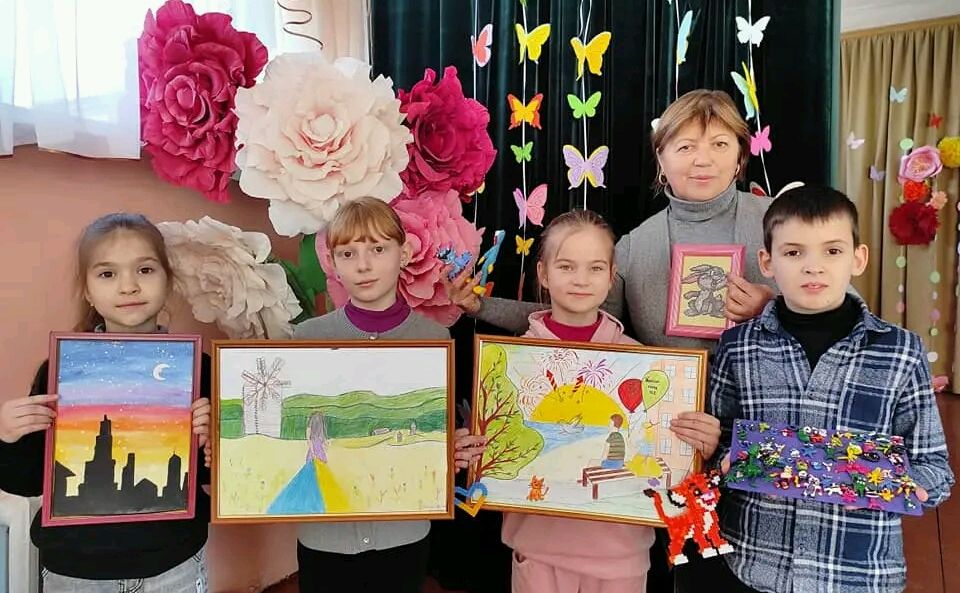 «Знай і люби свій край»: решетилівські школярі готуються до обласної мистецької виставки