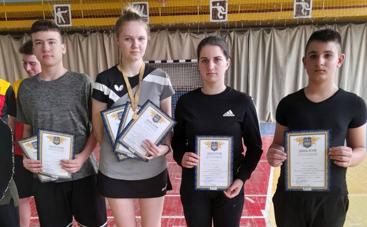 Решетилівські тенісисти завоювали призові місця на обласних змаганнях