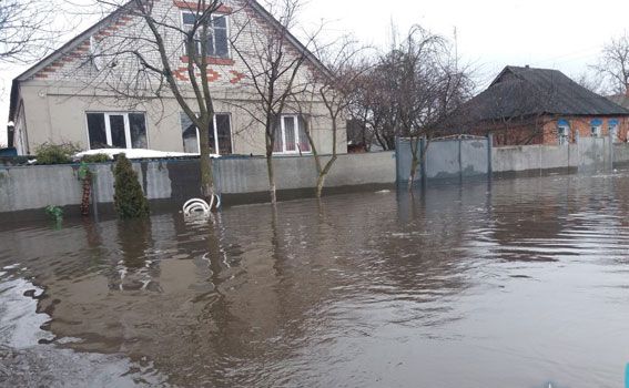 Червоний рівень небезпеки через повінь на Полтавщині продовжили й на четвер