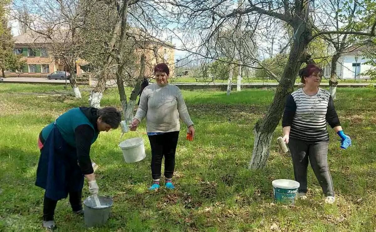 У Решетилівській громаді тривають весняні прибирання