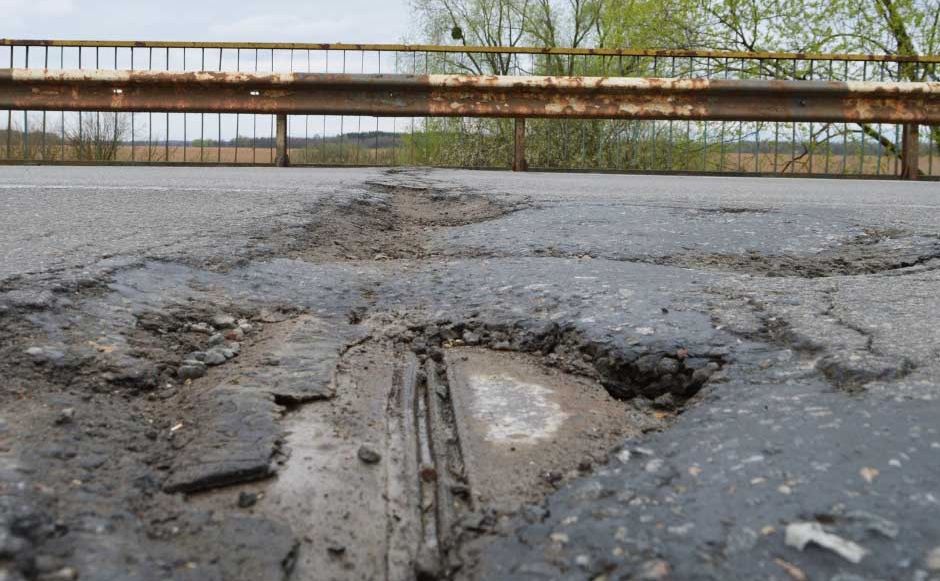 На Полтавщині відновлюють міст, який не ремонтували 20 років