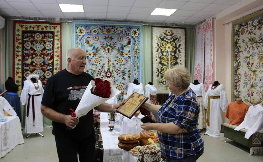 Всеукраїнський центр вишивки і килимарства приймав гостей з Миколаївщини