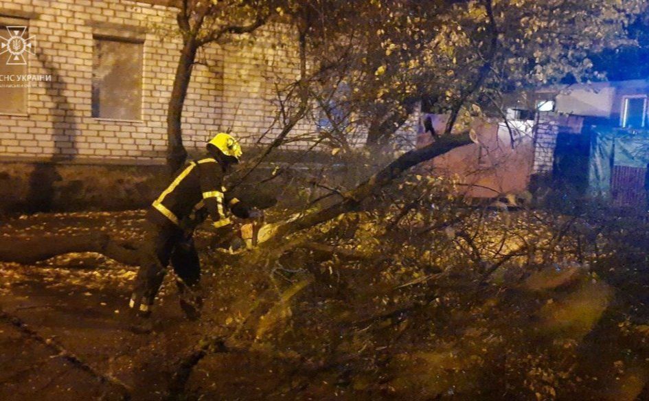 В області ліквідовують наслідки негоди