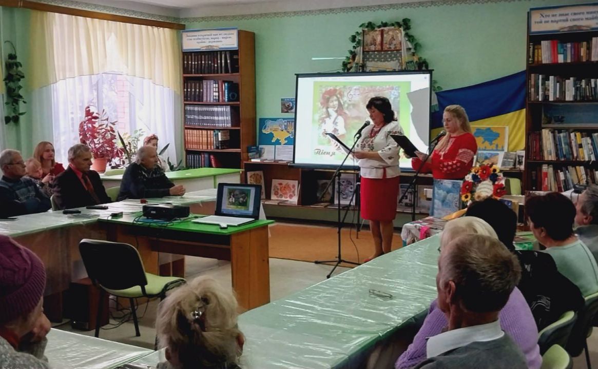 «Українська пісня — душа народу»: у Решетилівській ЦМБ влаштували літературно–музичний захід
