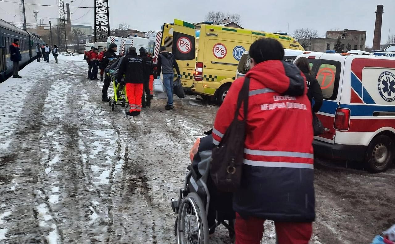 Понад 4 тисячі українців евакуювали на лікування до клінік Європи