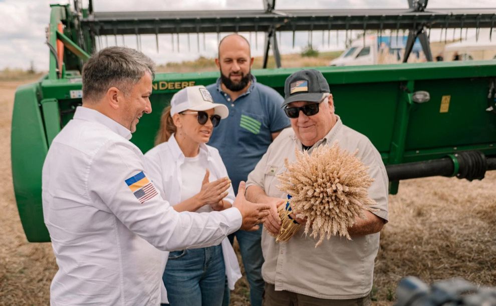 Мільярдер Говард Баффет має намір звести в Україні кілька елеваторів для перевалки зерна