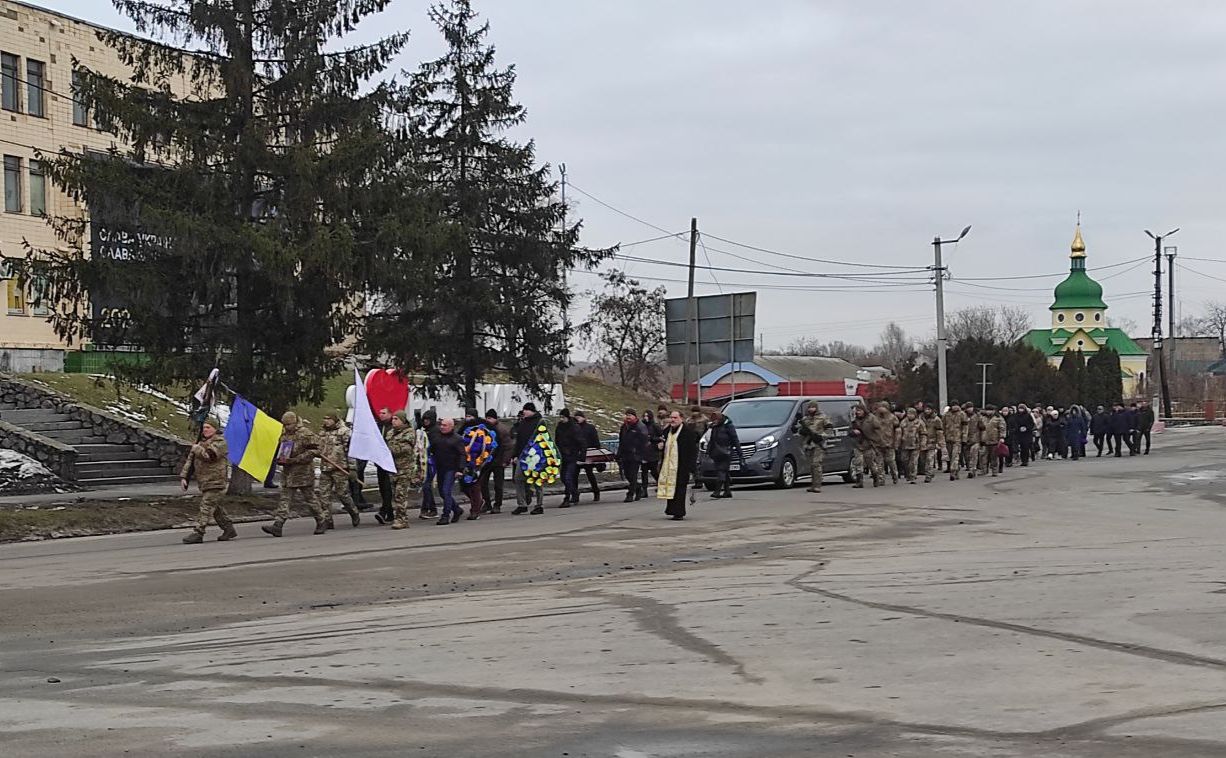 Сьогодні Решетилівка попрощалася з Героєм, мужнім захисником Андрієм Корнієнком