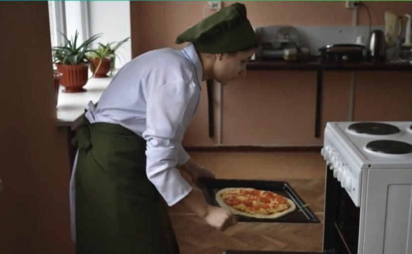 Піца з українськими начинками — найсмачніша: у Решетилівському аграрному ліцеї провели інтегрований відкритий урок