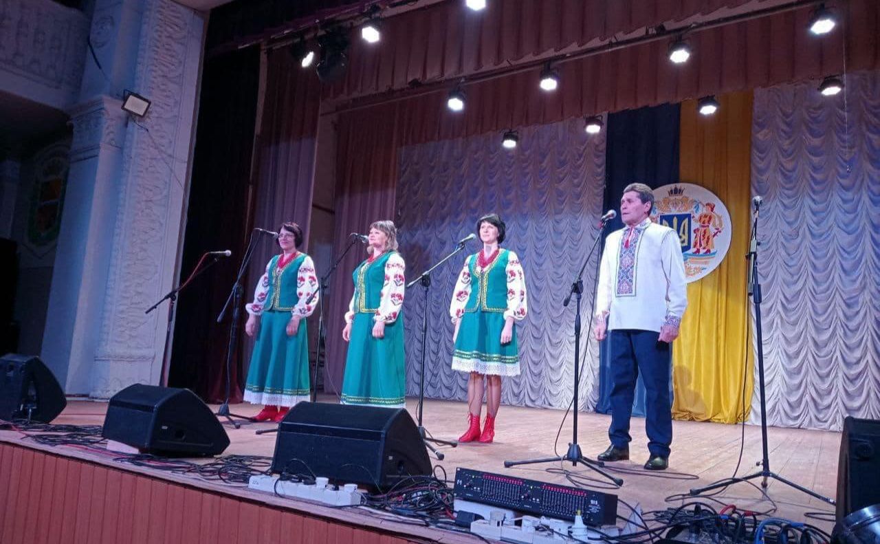 На благодійному концерті у Решетилівці зібрали понад 3 тисячі на підтримку ЗСУ