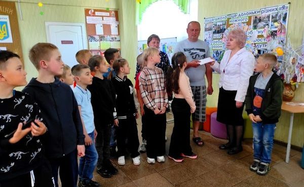 «Великодній донат»: у решетилівцій «початківці» влаштували акцію на підтримку війська