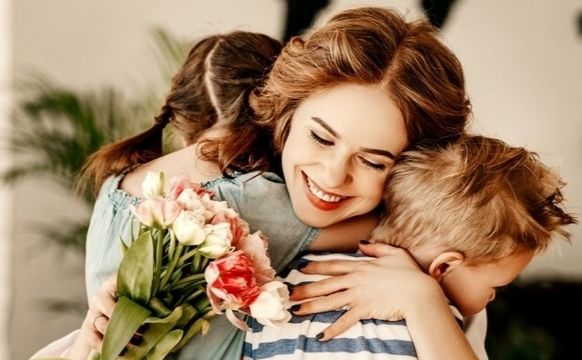 12 травня в Україні відзначають День матері