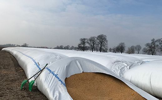 Фермери отримають рукава для зберігання зерна