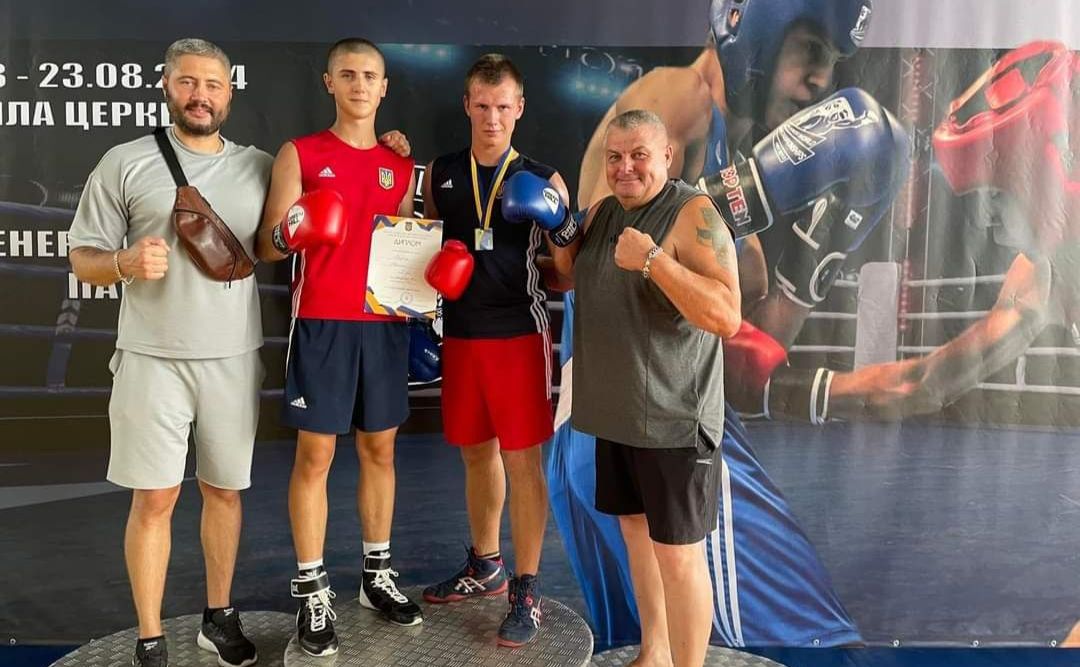 Микола Борець — чемпіон України з боксу, Антон Дубовик — у збірній їде на Всесвітню Гімназіаду з боксу