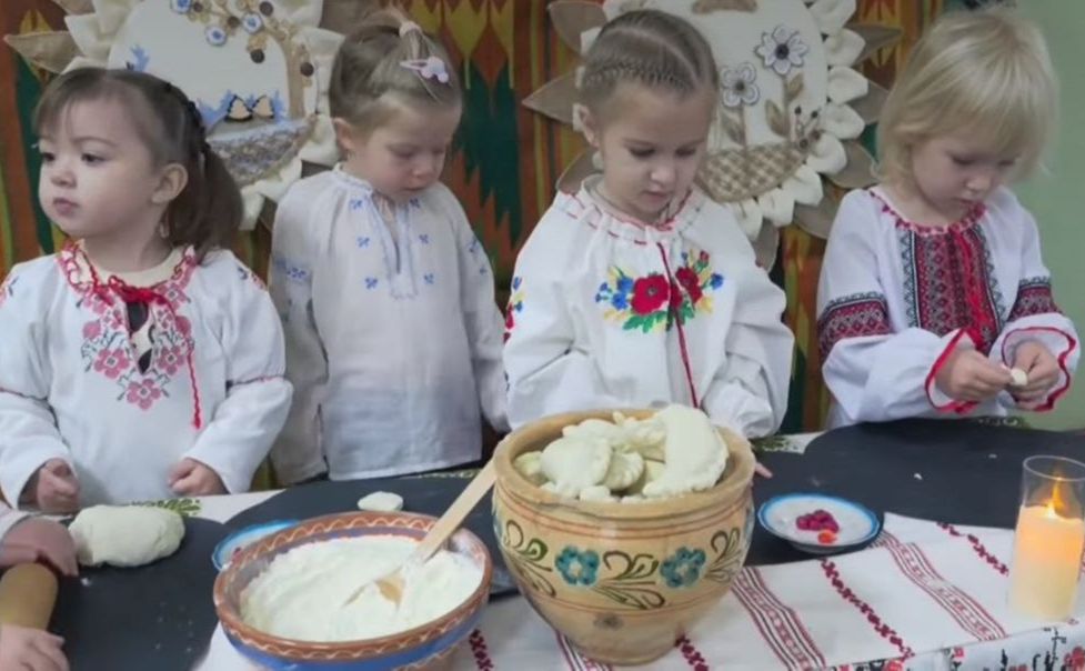 У дитсадку «Ромашка» організували цілий цикл флешмобів