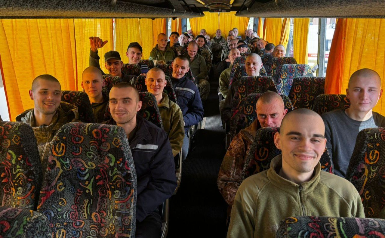 З російського полону повернулися 12 воїнів з Полтавщини