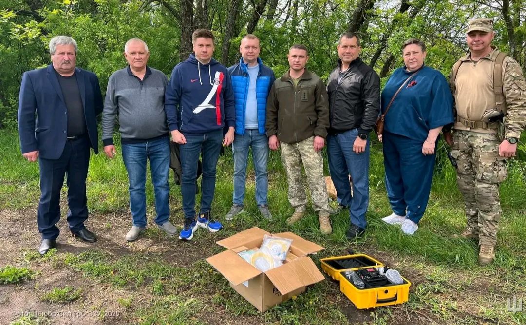 Олександр Біленький і депутати обласної ради передали обладнання 116-й бригаді ТРО