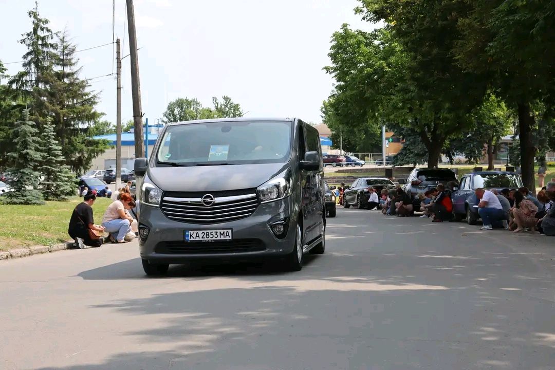 На вічний спочинок повернувся полеглий Вадим Мотріченко