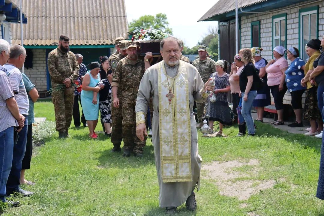 На вічний спочинок повернувся полеглий Вадим Мотріченко