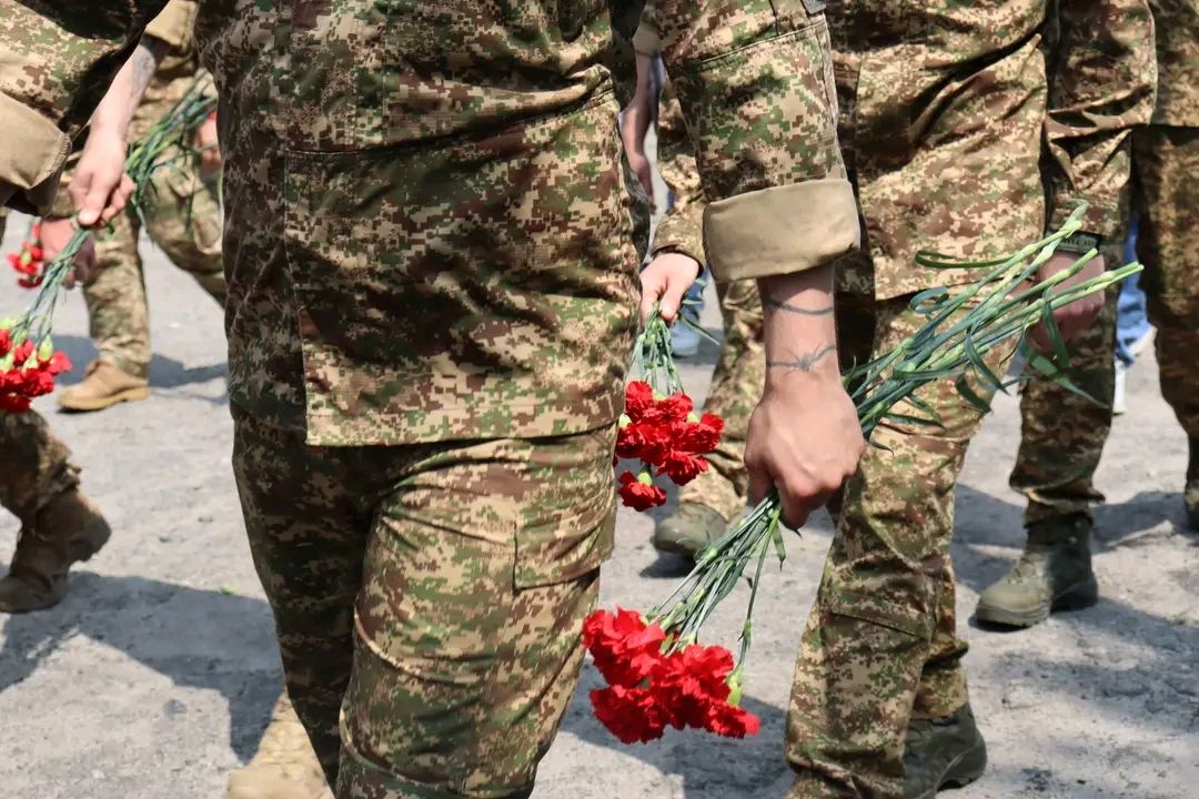 На вічний спочинок повернувся полеглий Вадим Мотріченко
