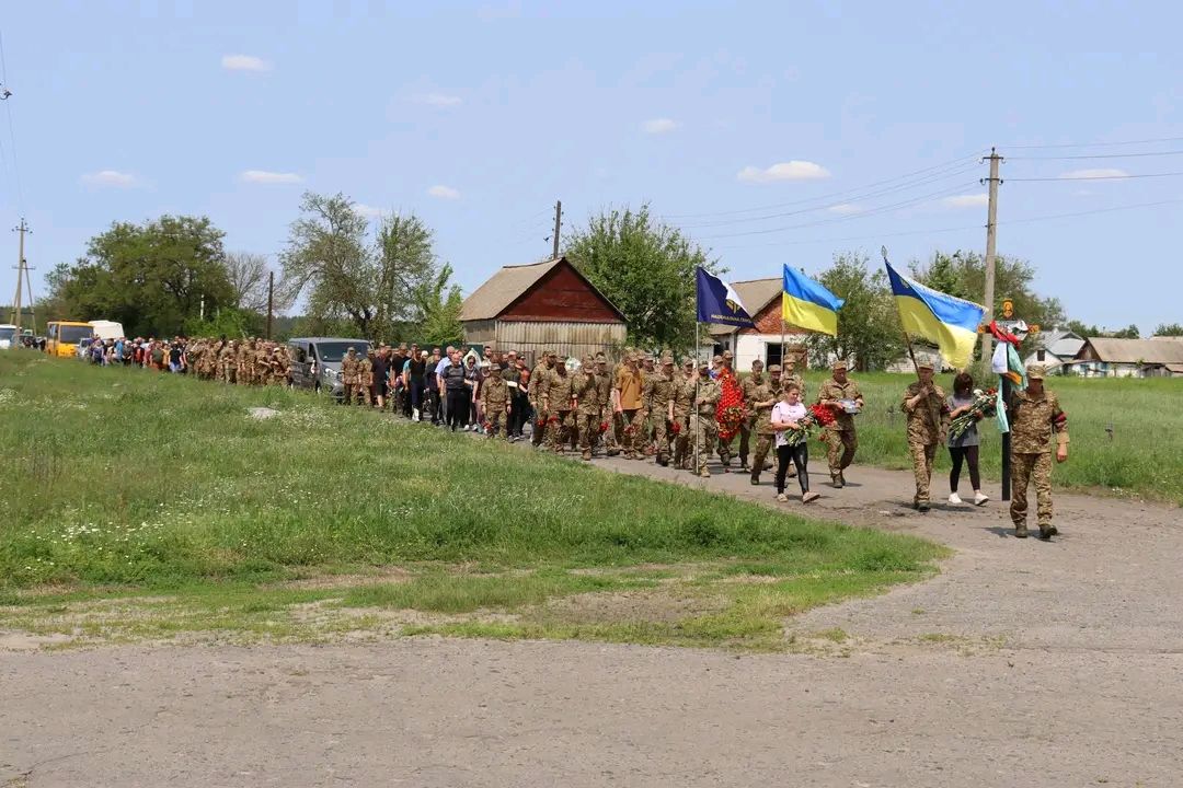 На вічний спочинок повернувся полеглий Вадим Мотріченко