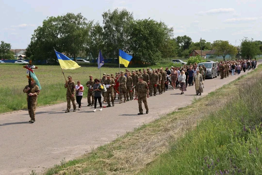 На вічний спочинок повернувся полеглий Вадим Мотріченко