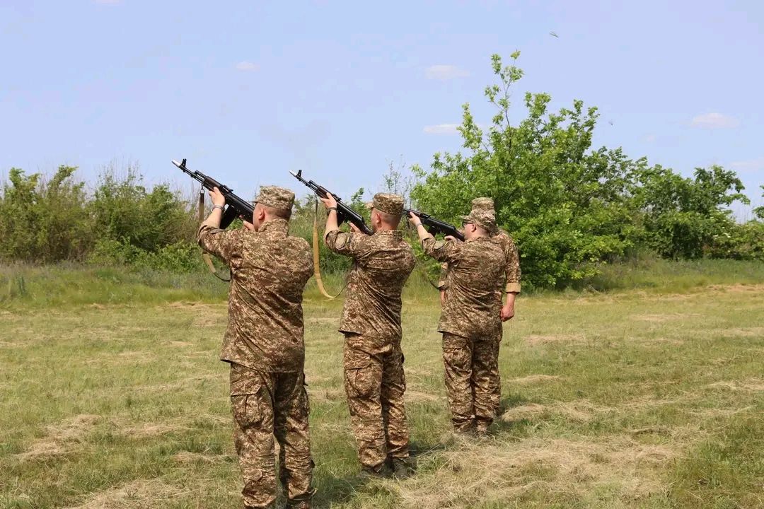 На вічний спочинок повернувся полеглий Вадим Мотріченко