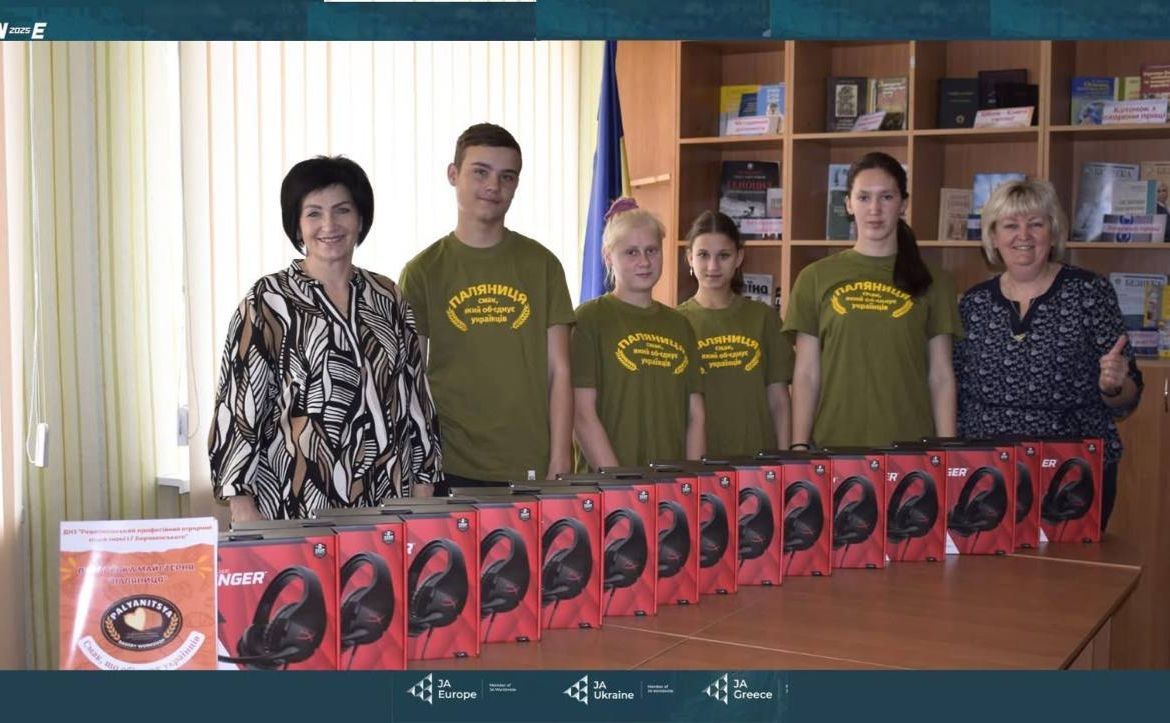 Решетилівський аграрний ліцей отримав техніку від громадської організації на понад 50 тисяч гривень